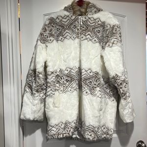 Studio Z Faux Fur Plus Size Women’s Hoodie Jacket Sz 1X.